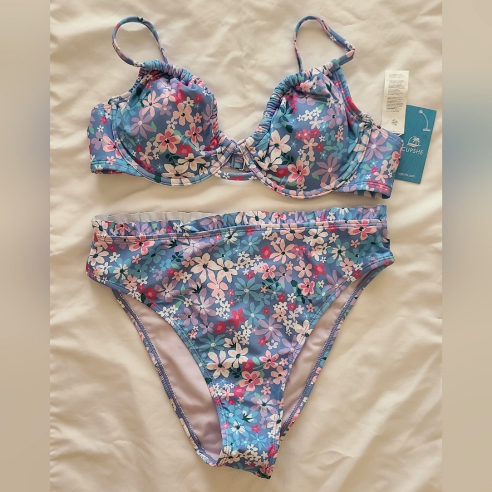 Cupshe bikini swimsuit bathing suit size Medium